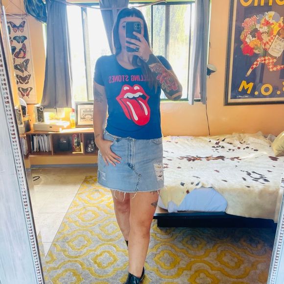 Rolling Stones 2016 Tour V-Neck Royal blue tour t-shirt size small band t-shirt - Picture 2 of 7